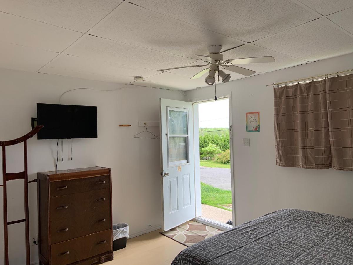 Motel & Chalets --Shefford-Waterloo- Habitation Forest المظهر الخارجي الصورة