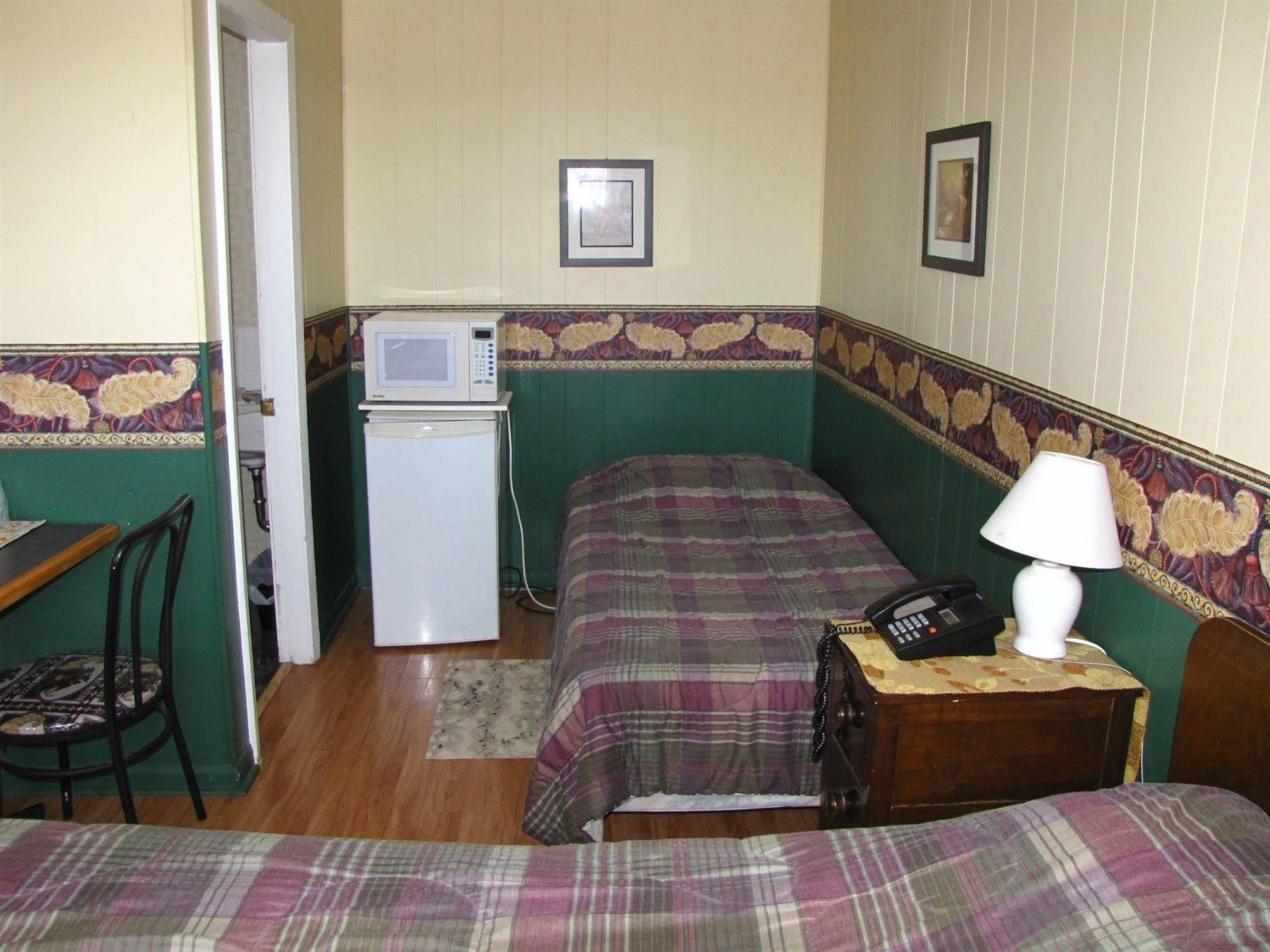 Motel & Chalets --Shefford-Waterloo- Habitation Forest المظهر الخارجي الصورة