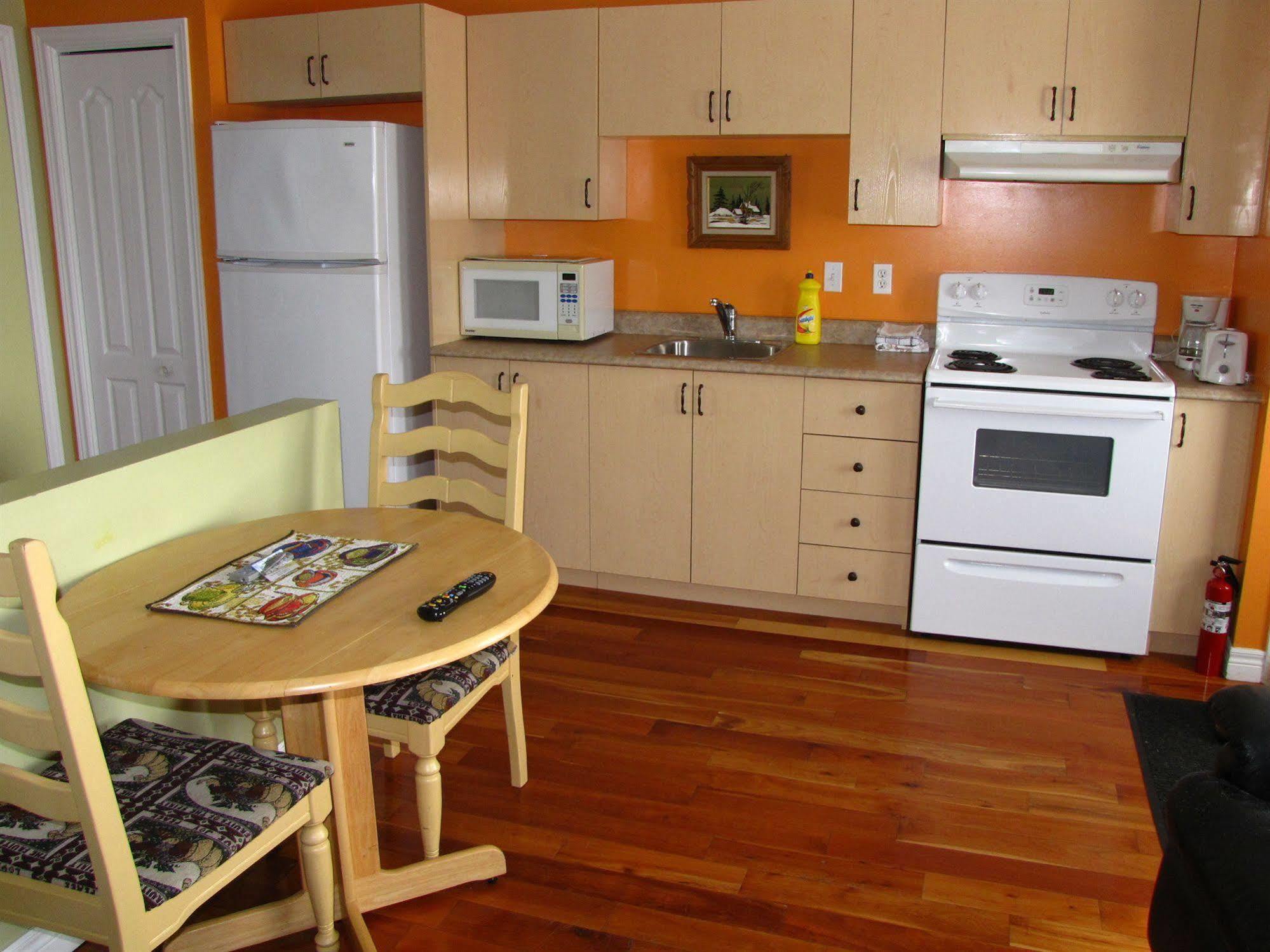 Motel & Chalets --Shefford-Waterloo- Habitation Forest المظهر الخارجي الصورة